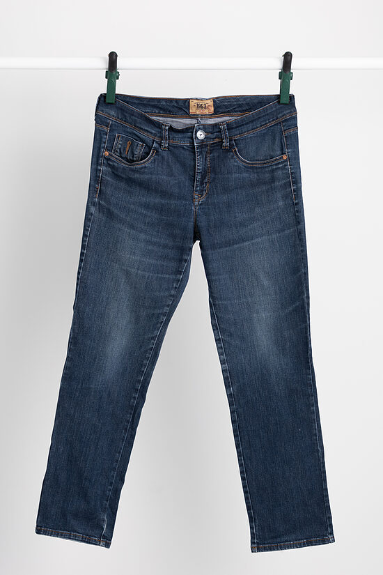 1953 Denim Brand "June" tumši zilas taisna grieziena džinsas
